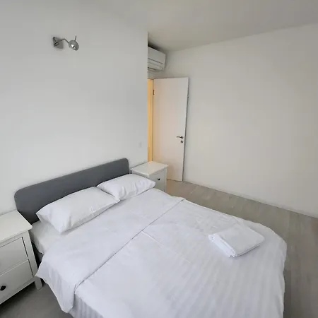 Grand First District In Apartment Bucharest