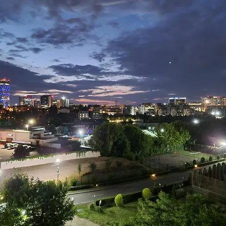 Grand First District In Apartment