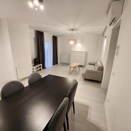Grand First District In Apartment