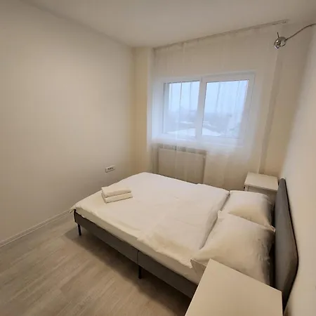 Apartment Grand First District In Bucharest